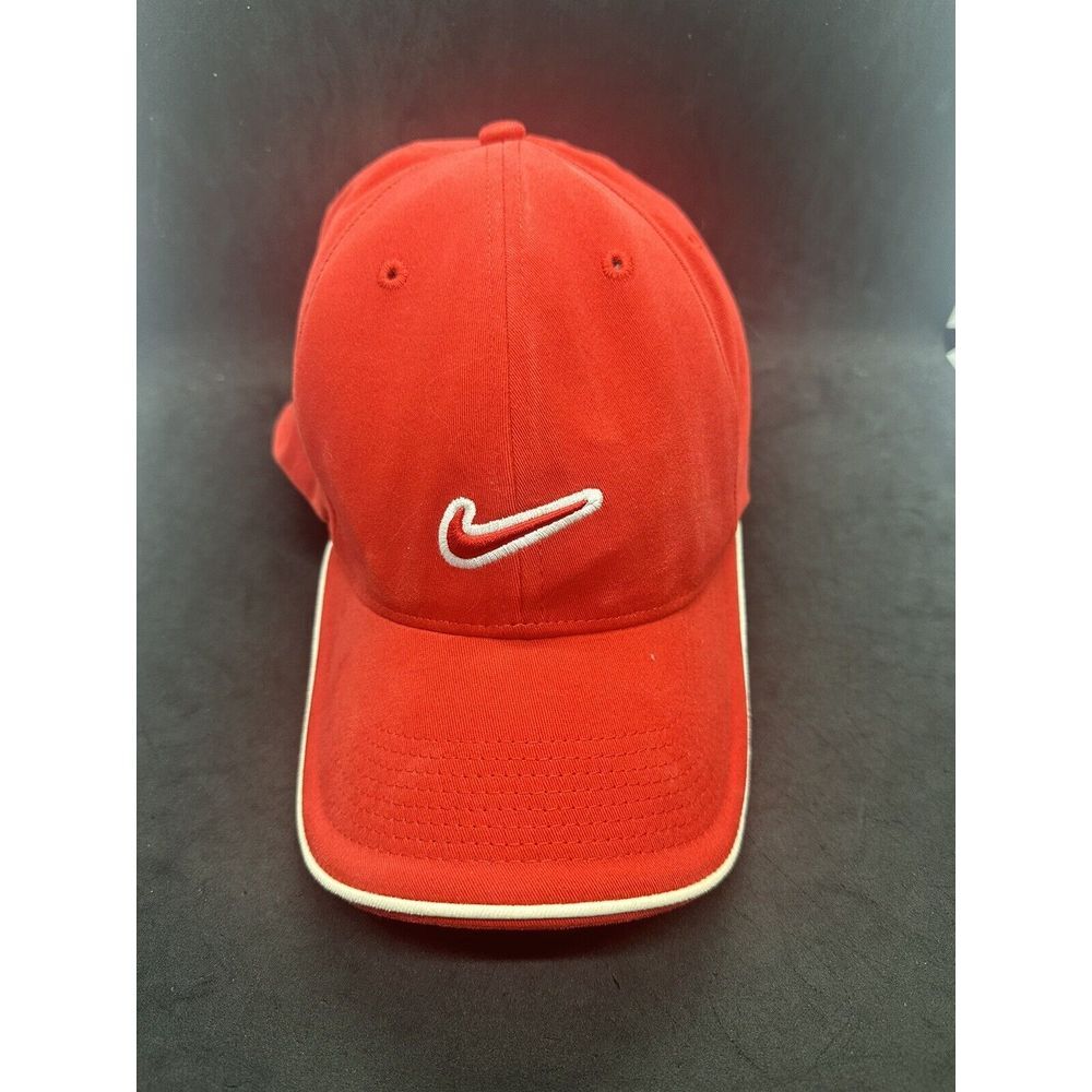 Vintage Nike Pro Classics Red Stretch Fitted Hat‎ Men's One Size Wink Eye